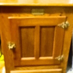 White Clad Simmons vintage end tables